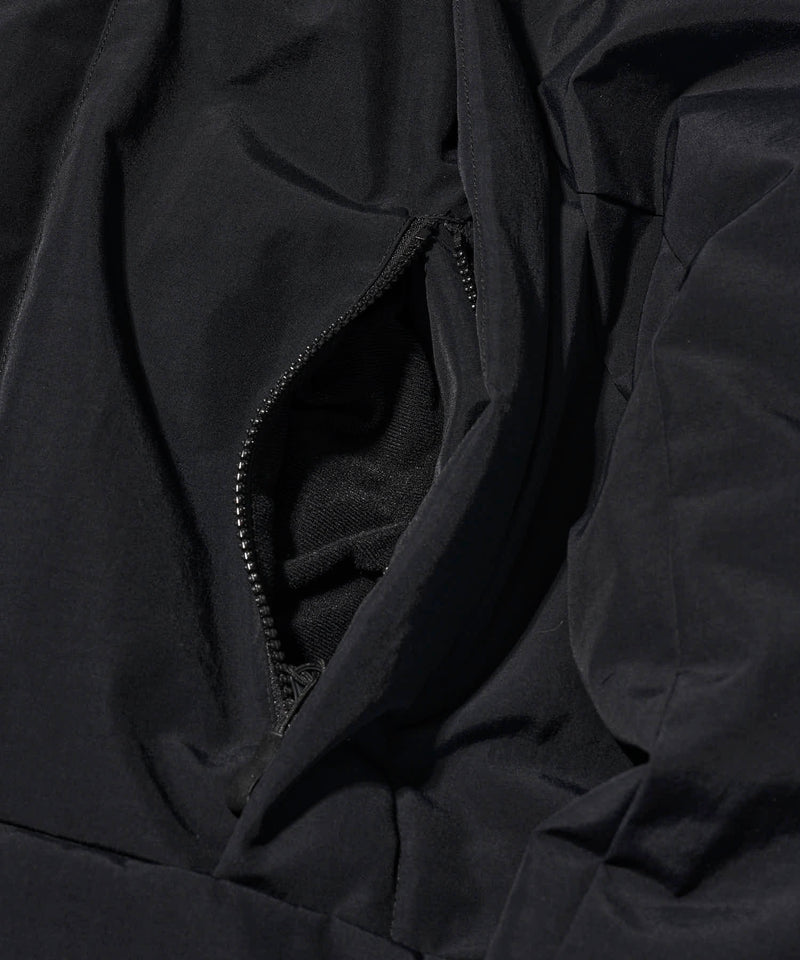 ブラック系1：ポケットの内側は手を入れた際に暖かいフリース仕様